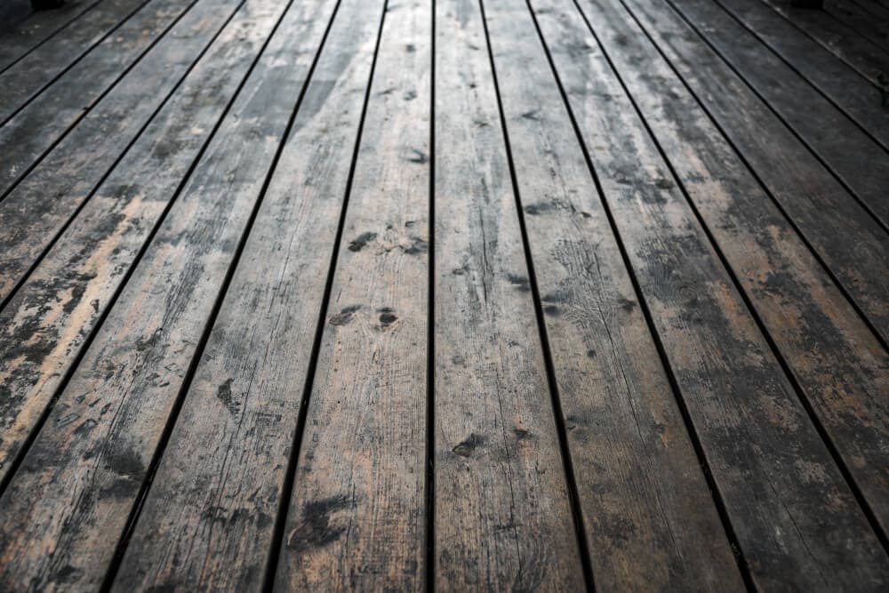 The Allure of Antique Floors: Incorporating Vintage Charm into Modern Homes