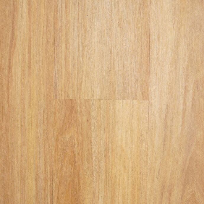 Studioflor luxury vinyl — Coastal Spotted Gum swatch