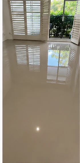 The finished floor, flat and smooth from wall to wall, ready for the new flooring to go down.